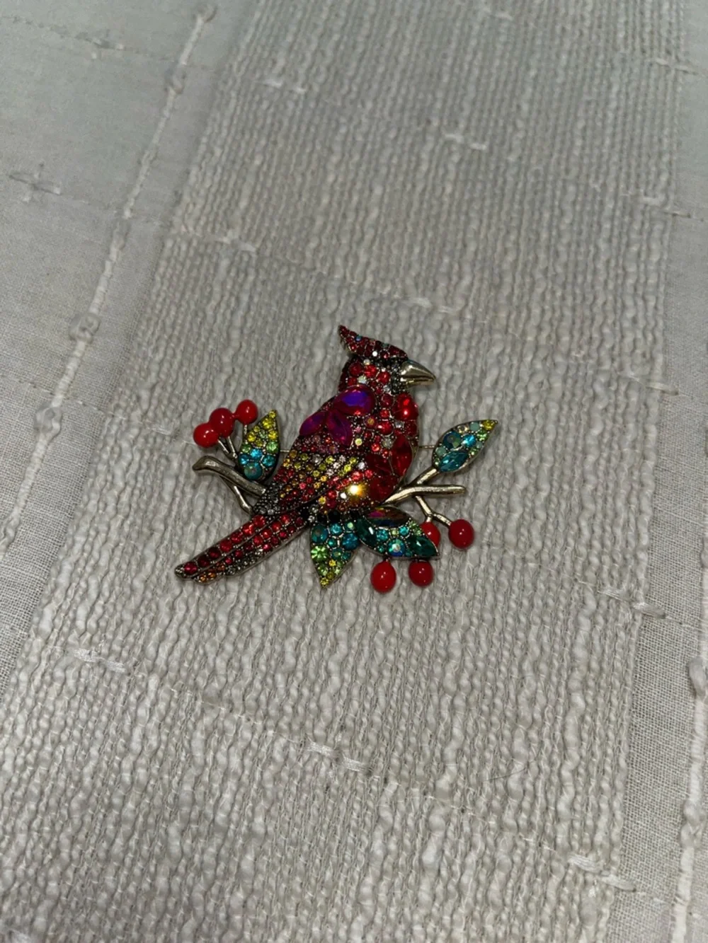 Red Multicolor Crystal Bird Brooch - Fashion Jewelry Pin